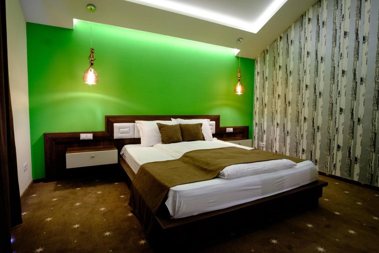 Hotel Poezia Luna Exterior photo