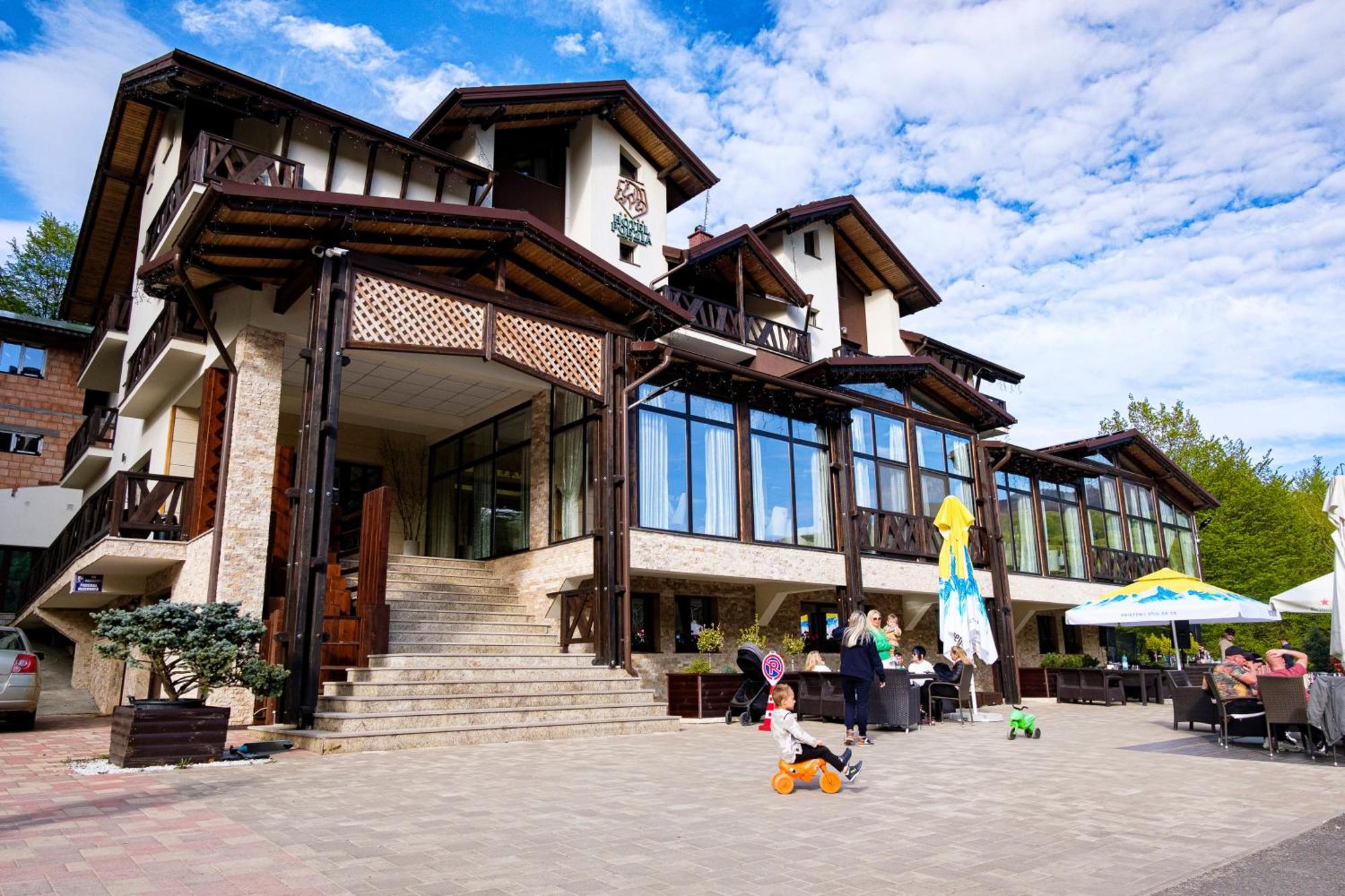 Hotel Poezia Luna Exterior photo